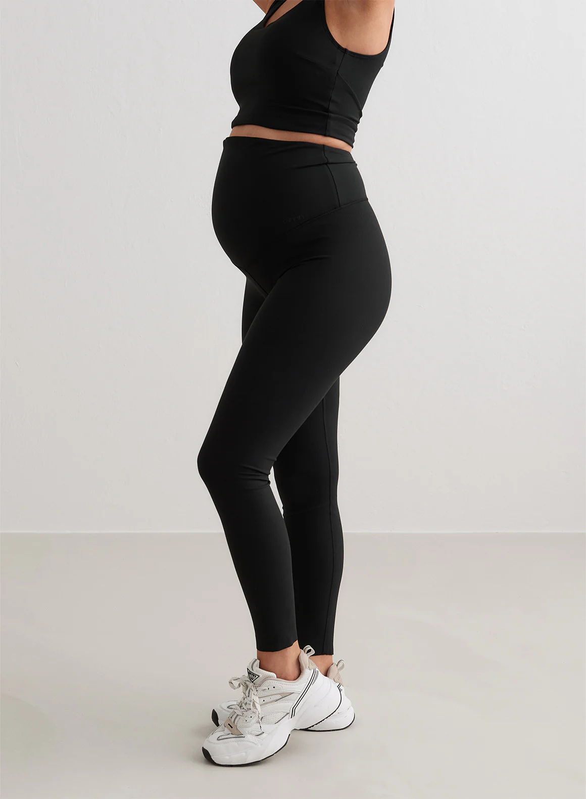 Black Sense Maternity Tights - Image 4