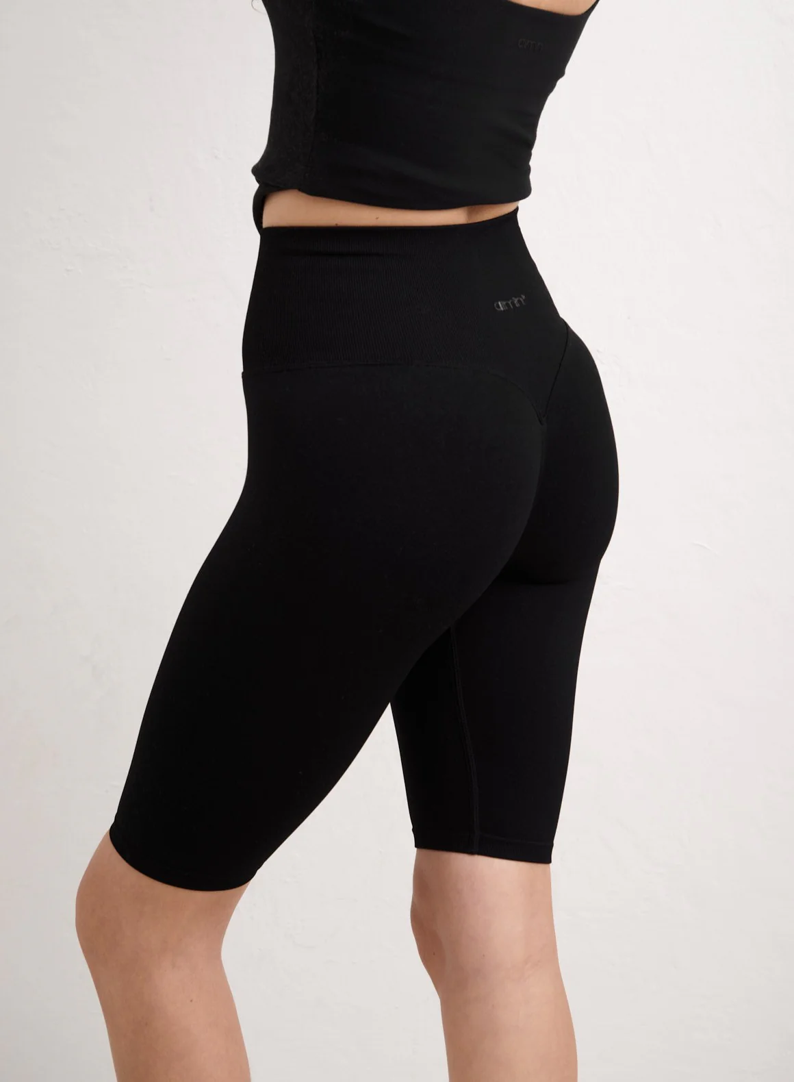 Black Shape Seamless Biker Shorts