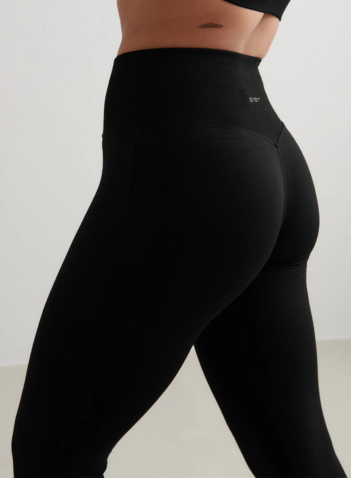 Black Shape Seamless Flare Tights - Image 101