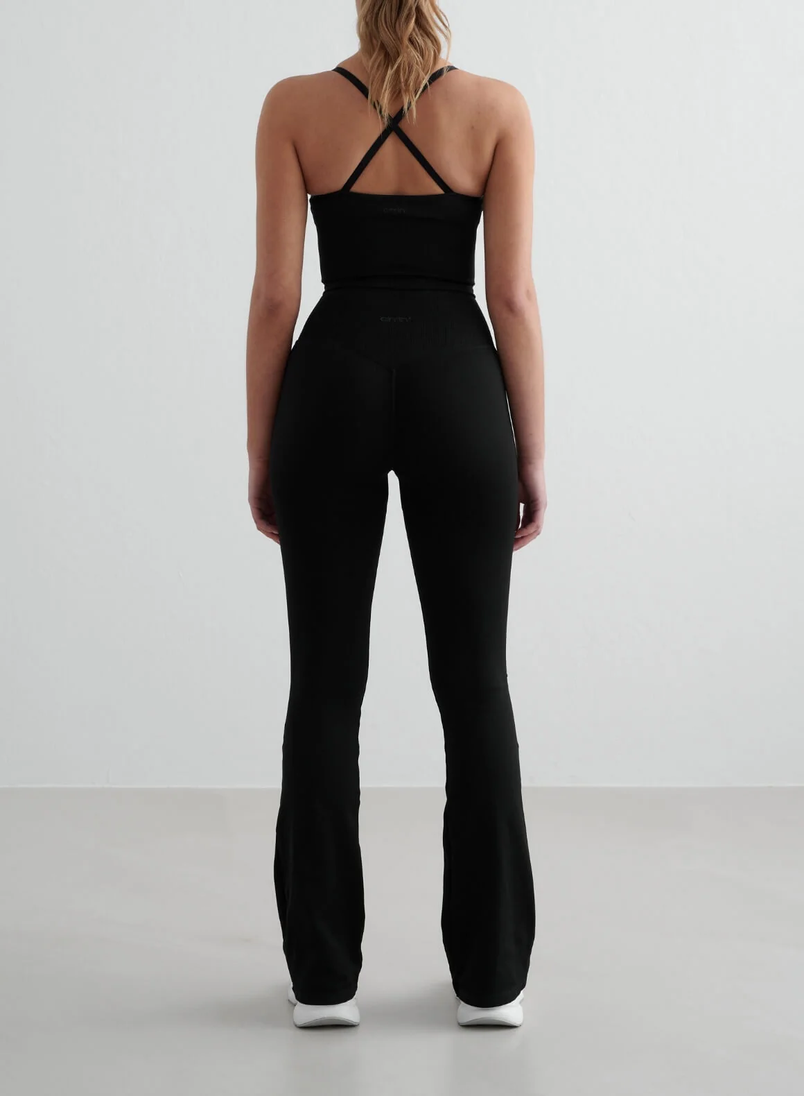 Black Shape Seamless Flare Tights - Image 21