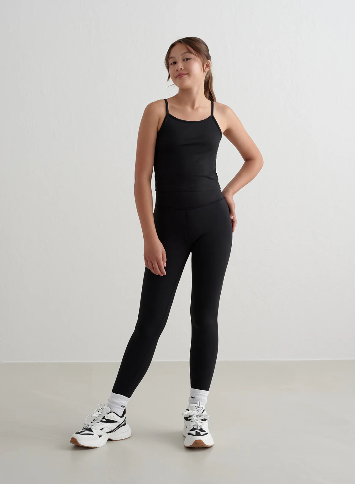 Black Young Sense Tights - Image 2