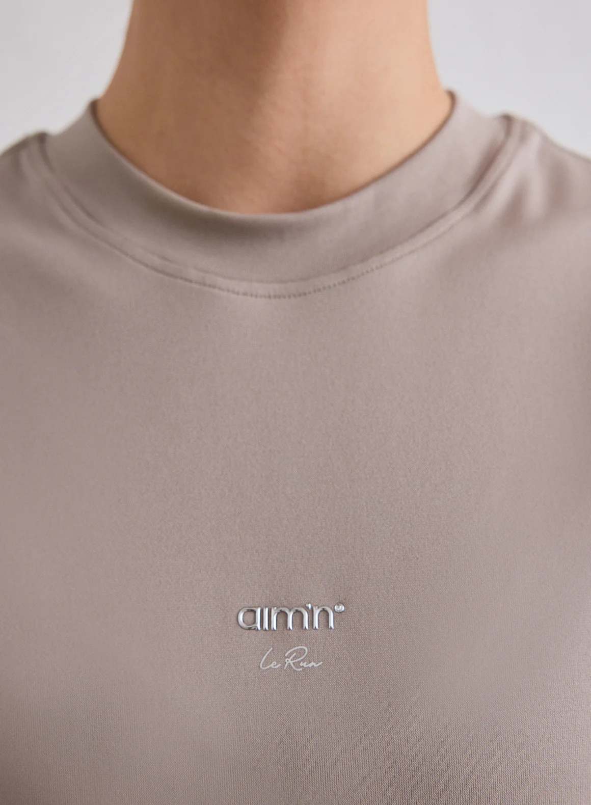 Dark Clay Le Run Seamless Running T-shirt - Image 5