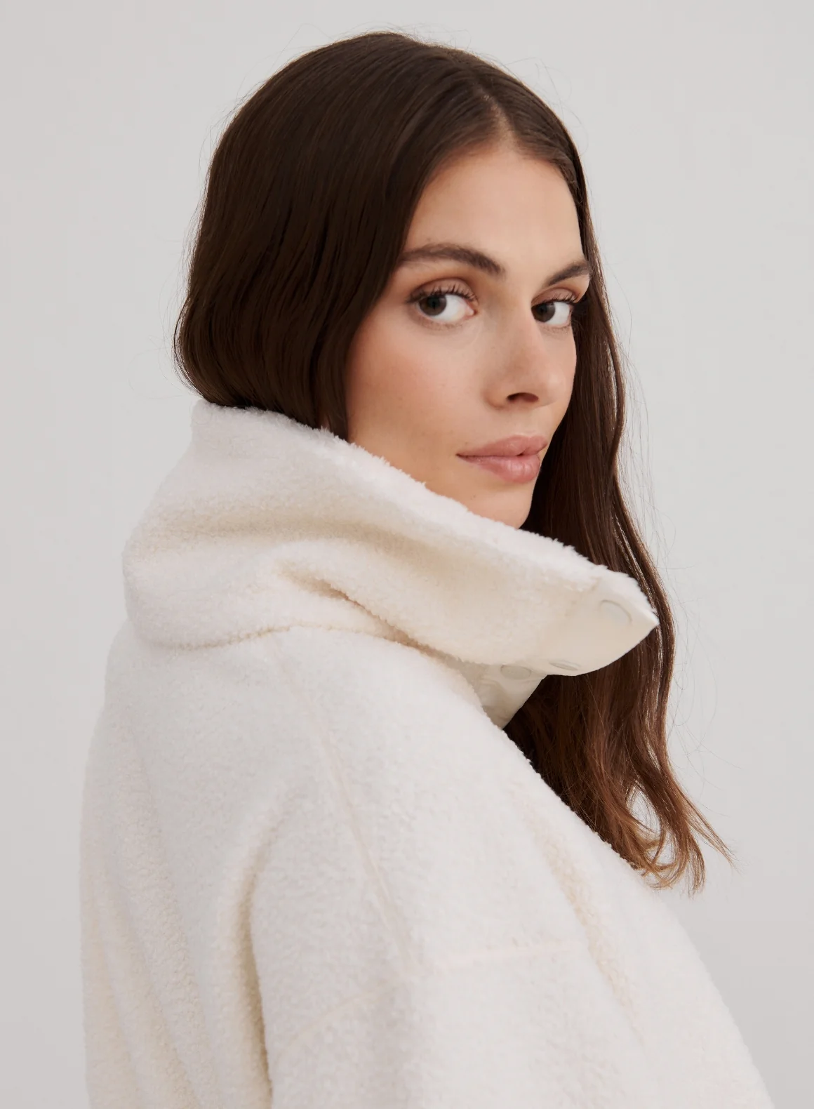 Off White Polar Fleece Long Sleeve - Image 6